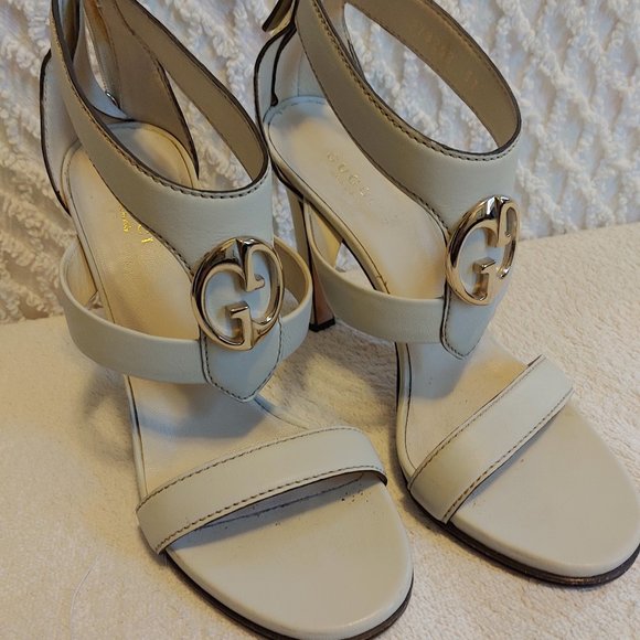 GUCCI Interlocking GG Gladiator Sandal Heels - Picture 2 of 16